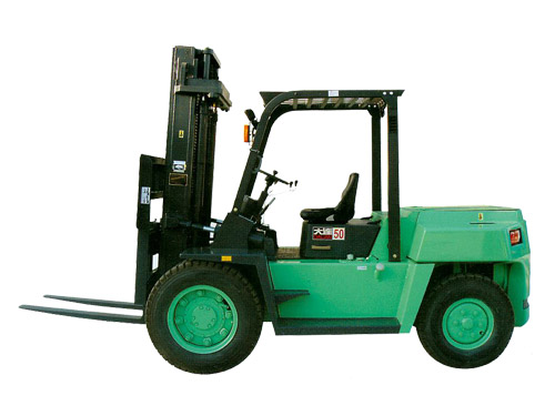 大連叉車(chē)A系列5-7噸內(nèi)燃平衡重叉車(chē)