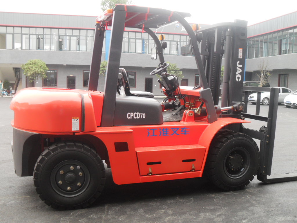 江淮(JAC)5-7噸內(nèi)燃柴油叉車 CPCD50/CPCD60/CPCD70