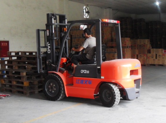江淮(JAC)1-3.5噸汽油叉車 CPQ10/CPQ15/CPQ20/CPQ25/CPQ30/CPQ35