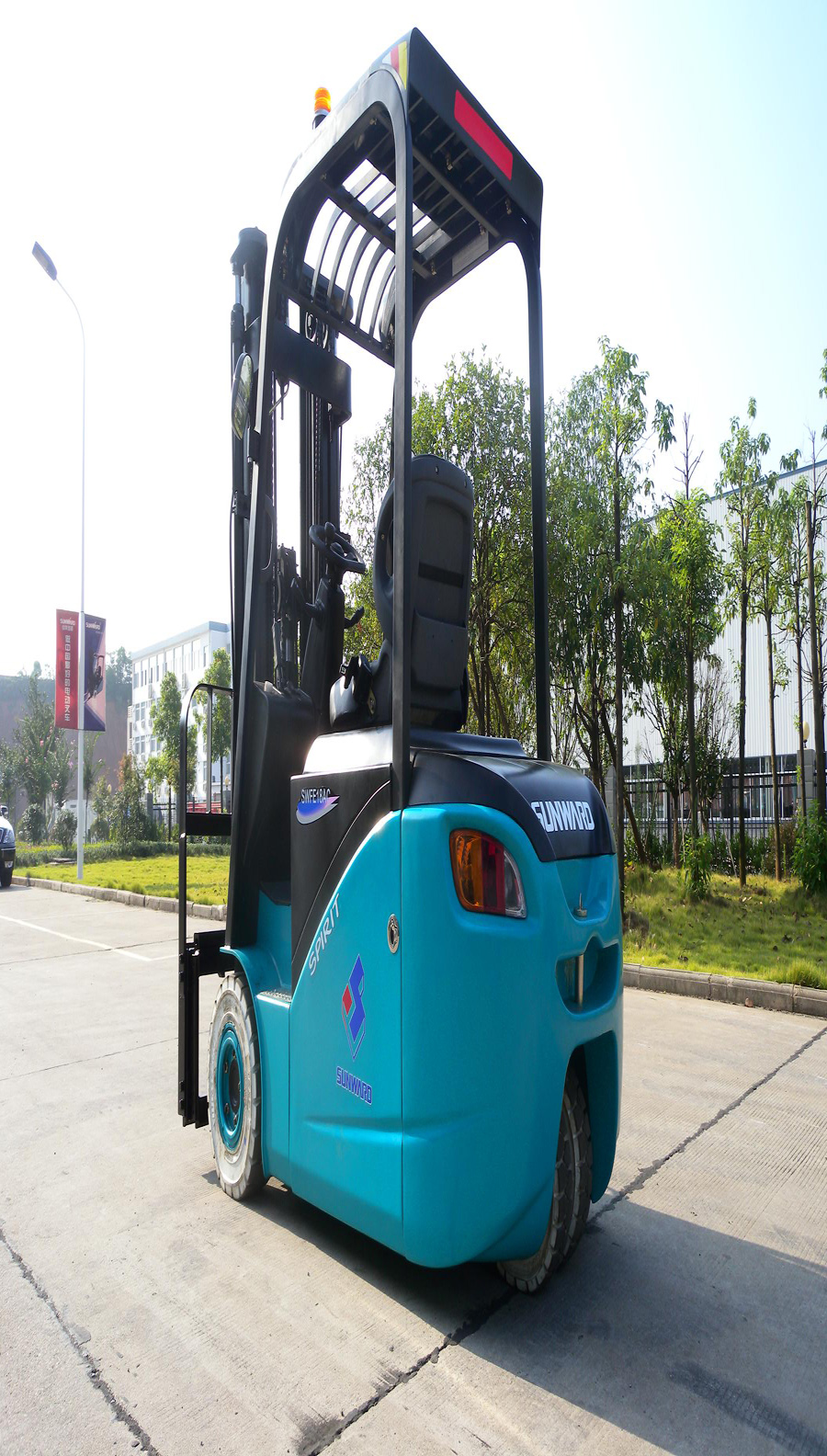 藍博旺叉車