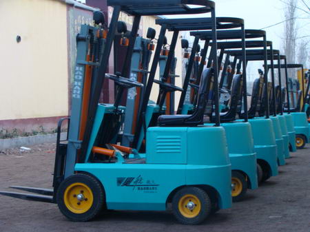 CPD1000蓄電池平衡重式叉車_1 CPD1000
