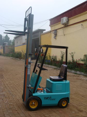 CPC350A內(nèi)燃平衡重式叉車_2 CPC350A