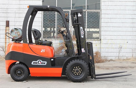 威肯勇士系列2.5噸雙燃料叉車 2.5噸