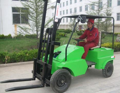 電動(dòng)叉車