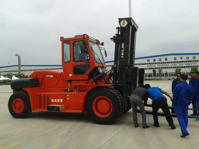合力叉車