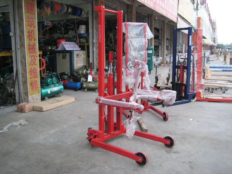 新品供應(yīng) 叉車 油桶裝卸車 3T 手動(dòng)叉車 手推叉車 角鐵車 德力