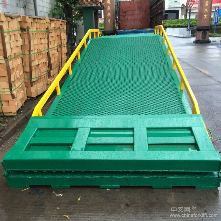 廣東移動(dòng)式登車橋星產(chǎn)企業(yè) sldcqy-10t-10.5m