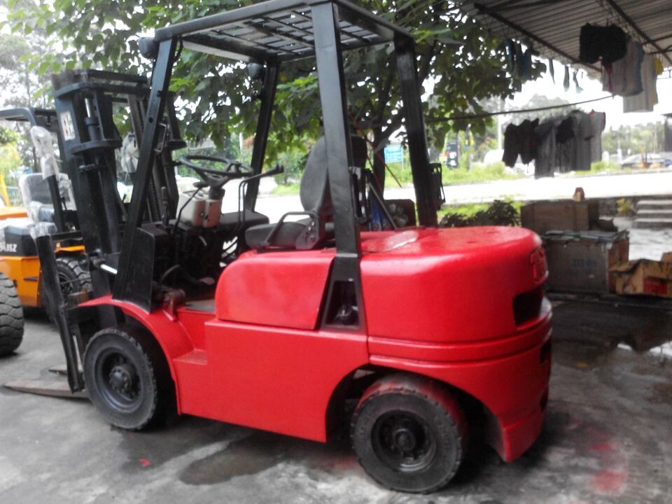 廣州捷誠(chéng)：3噸二手臺(tái)勵(lì)福叉車 CPC30