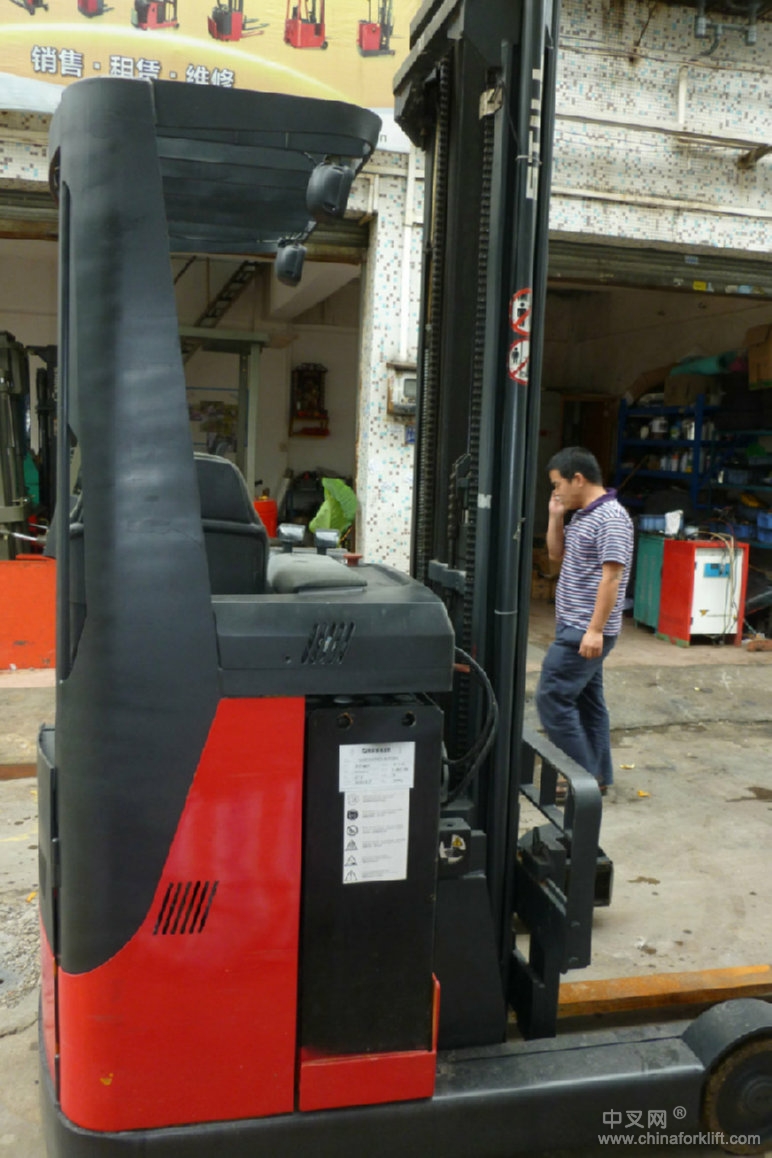 林德電動(dòng)叉車維修｜經(jīng)驗(yàn)決定品質(zhì)，歡迎來電咨詢