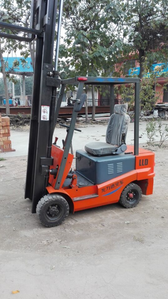 電動(dòng)搬運(yùn)車(chē) 運(yùn)車(chē)輕便 LLD-15