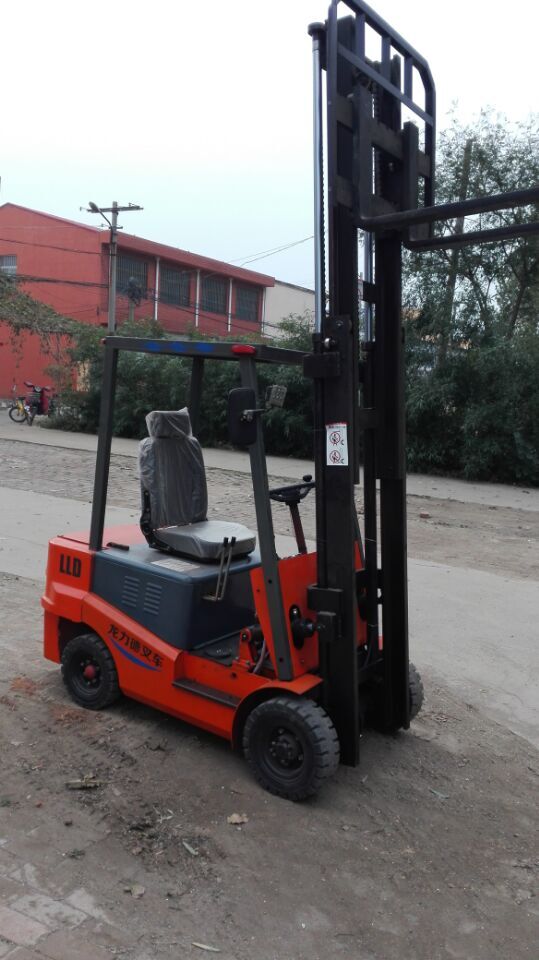 小型電動叉車 新款電動叉車 熱銷電動叉車 LLD-15