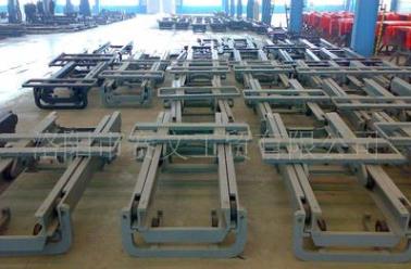 廠家 供應(yīng) 合力 杭叉 東方紅1.5-4T內(nèi)燃電動叉車門架 總成配件