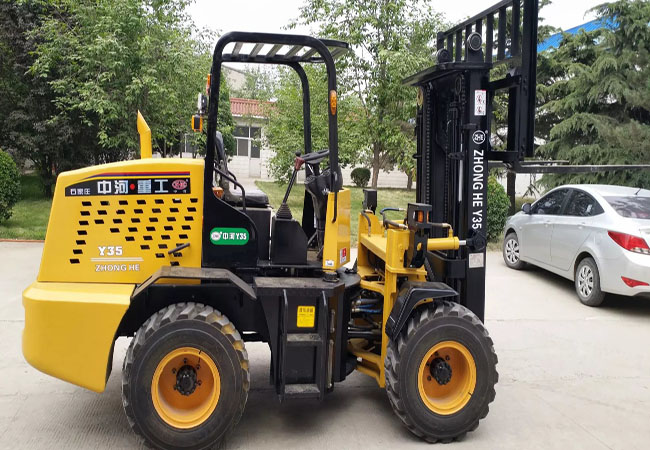 叉磚越野叉車 ZH35