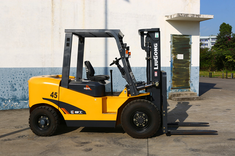 CPC45A/47A內(nèi)燃叉車(chē) CPC45A/47A