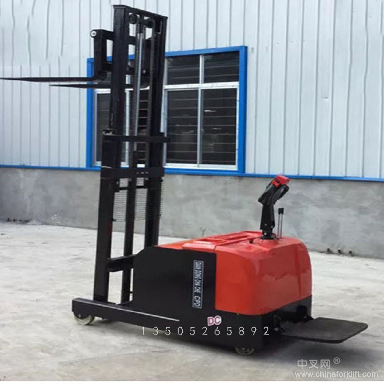 江蘇平衡重式電動(dòng)叉車(chē)廠(chǎng)家 EQ