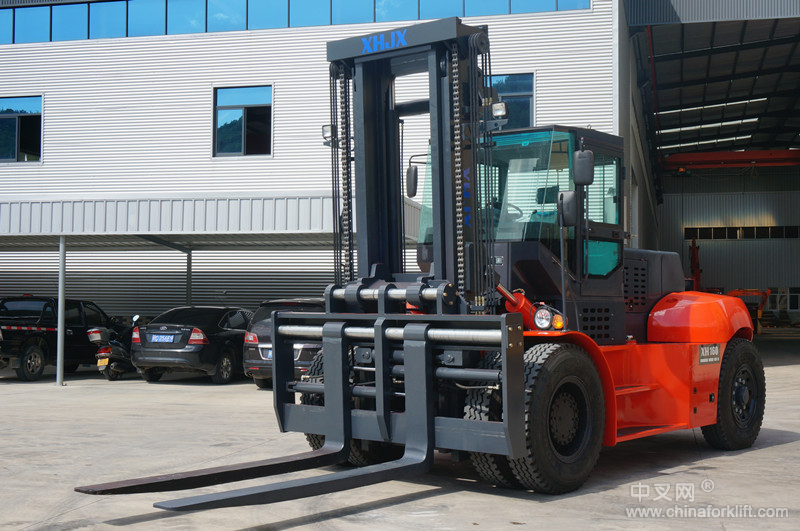 國(guó)產(chǎn)16噸叉車(chē)|16噸重型叉車(chē)|大噸位叉車(chē)專(zhuān)業(yè)生產(chǎn)廠家 XHC160