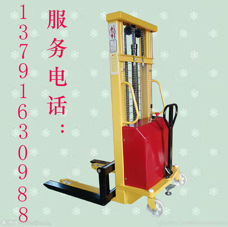 半電動堆高車 CBD